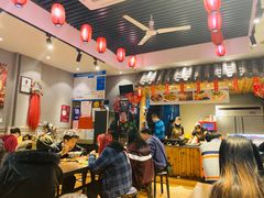 大堂-爆炸头阿姨小四川正宗川味小吃(无任何分店)