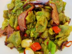脆皮莴笋炒腊肉-渔芙南(三里屯店)