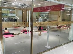 -炫艺舞蹈培训中心(枫尚奥特莱斯店)