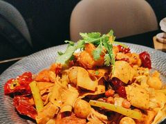 -辣尚瘾·烤鱼·新川菜(牡丹园直营店)