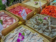 -享遇.锅姥姥牛排海鲜自助(小寨店)