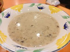 奶油蘑菇汤-萨莉亚意式餐厅(护国新天地店)