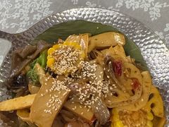 -天天向上素食餐厅(五台山店)