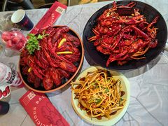 -巴厘龙虾·榜首油焖大虾(音乐学院·沿江酒馆店)