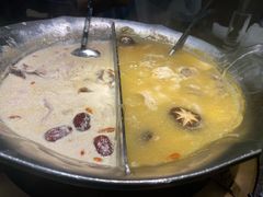 -湊湊火锅·茶憩(打浦桥日月光店)