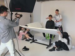 -金夫人化妆摄影职业培训学校