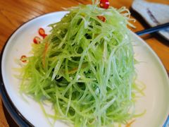 凉拌青笋-新興传承烤鸭