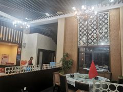 -余家庄肥肠鱼地方汤锅(银杏大道店)