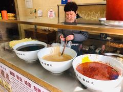 自助调料区-清真盛志望麻酱酿皮·非遗老字号