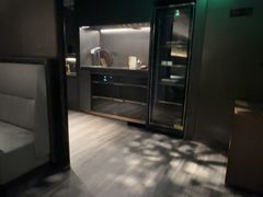 -左庭右院鲜牛肉火锅黑金店(陆家嘴中心店)