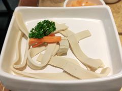 厚百叶-左庭右院鲜牛肉火锅(金山万达店)