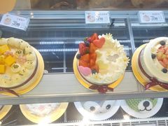 -花花卷卷·鲜食蛋糕(静安久光百货店)