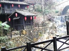 小山水景-天明山温泉大酒店