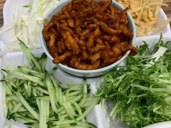 京酱肉丝-合合春饼·酱骨·东北菜(潘家园店)
