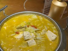 -东口码头·烧鸽子·鱼头泡饼·地方菜(金鹰悦城店)