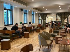 大堂-星巴克臻选(广州沙面店)