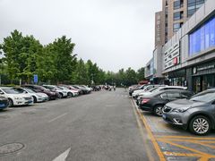 -迪卡侬(西三旗店)