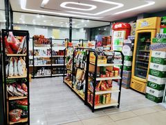 -轻住·悦享酒店(成都太平园地铁站店)