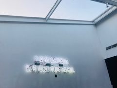 -UNI UNI(环亚凯瑟琳店)