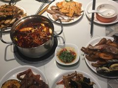 -锅儿欢海鲜火锅烤肉自助餐(东港凯虹店)