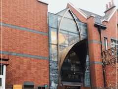 -钟书阁(松江泰晤士小镇店)