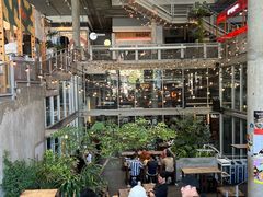 -ROAST coffee & eatery