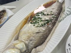 -七的湖·晚芳亭·阳澄湖农家菜·大闸蟹(莲花岛店)
