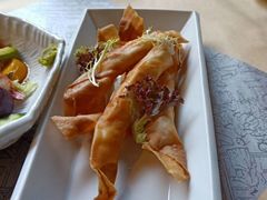 -穹六人间 people 6(岳阳路店)