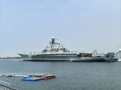 -泰达航母主题公园