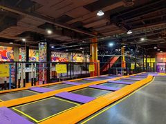 -Tenker Club弹刻极限主题公园 · 蹦床 · 团建 · 生日派对(大关店)