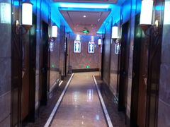 -萧邦音乐会所KTV(向西店)