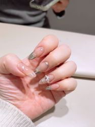 -晨·艺美甲美睫