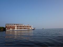 iphone_upload_pic-洞里萨湖
