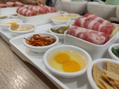 -花馬肆.云南过桥米线(汉神购物广场现场熬汤店)