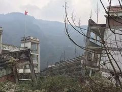 -四川汶川特大地震漩口中学遗址