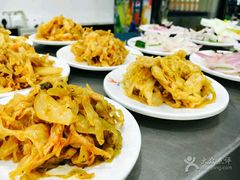 -牛一嘴·兰州牛肉面·大盘鸡(财富中心店)