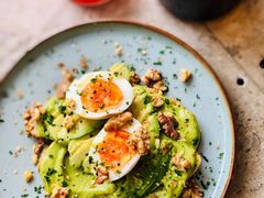 牛油果煮蛋吐司-RAC BAR(安福路店)