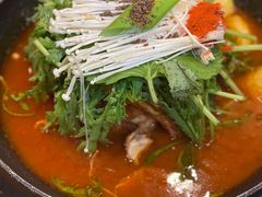 土豆排骨火锅-喇喇排骨火锅·传统韩式脊骨汤(望京西园总店)