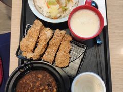 酥嫩鸡腿排饭-永和大王(军博店)