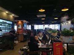 大堂-八合里潮汕鲜牛肉火锅(惠州华贸店)