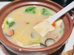 京城酥肉锅-四季民福烤鸭店(外滩外白渡桥店)