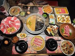 -一绪に和牛寿喜烧(罗湖益田假日店)