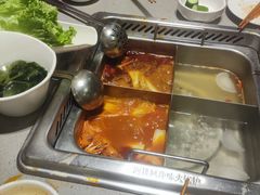 -海底捞火锅(宝龙广场夜宵主题店)