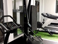 -汗水空间私教健身连锁(SM广场店)