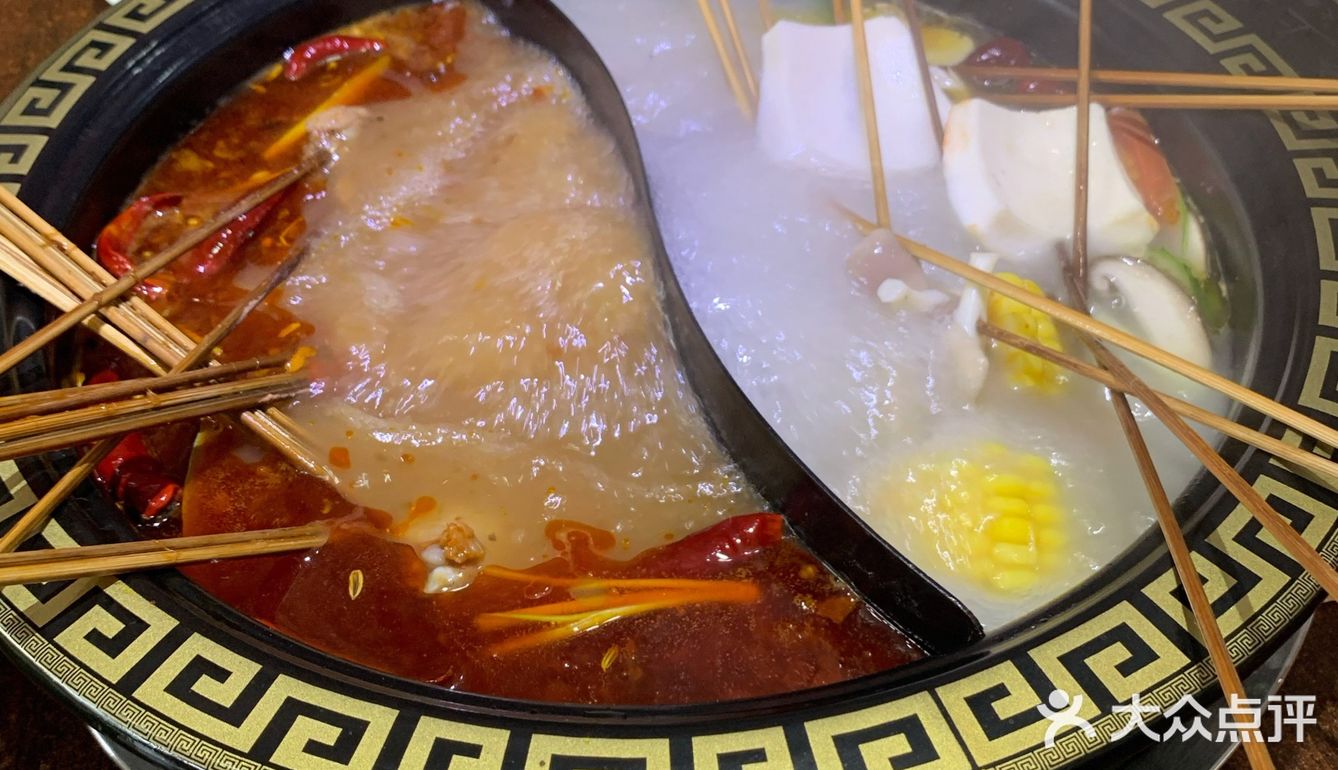 原来衣裳街吃痴鱼烤鱼的位置，两个人的团购套餐