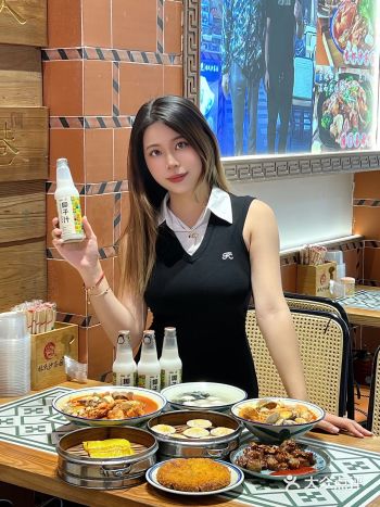 我就尝了一口。。。想让我妈原地开店。。。