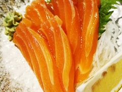 三文鱼刺身-猛式料理嘉州新光天地店