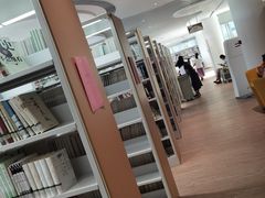 -广州市白云区图书馆