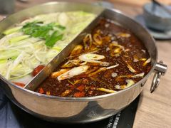 鸳鸯功夫牛尾锅-老鼎旺安格斯牛肉火锅(衡艺广场店)