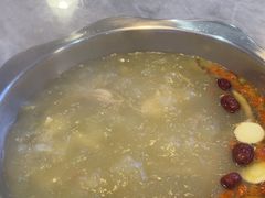 -光头药膳鸡(莱茵小镇店)